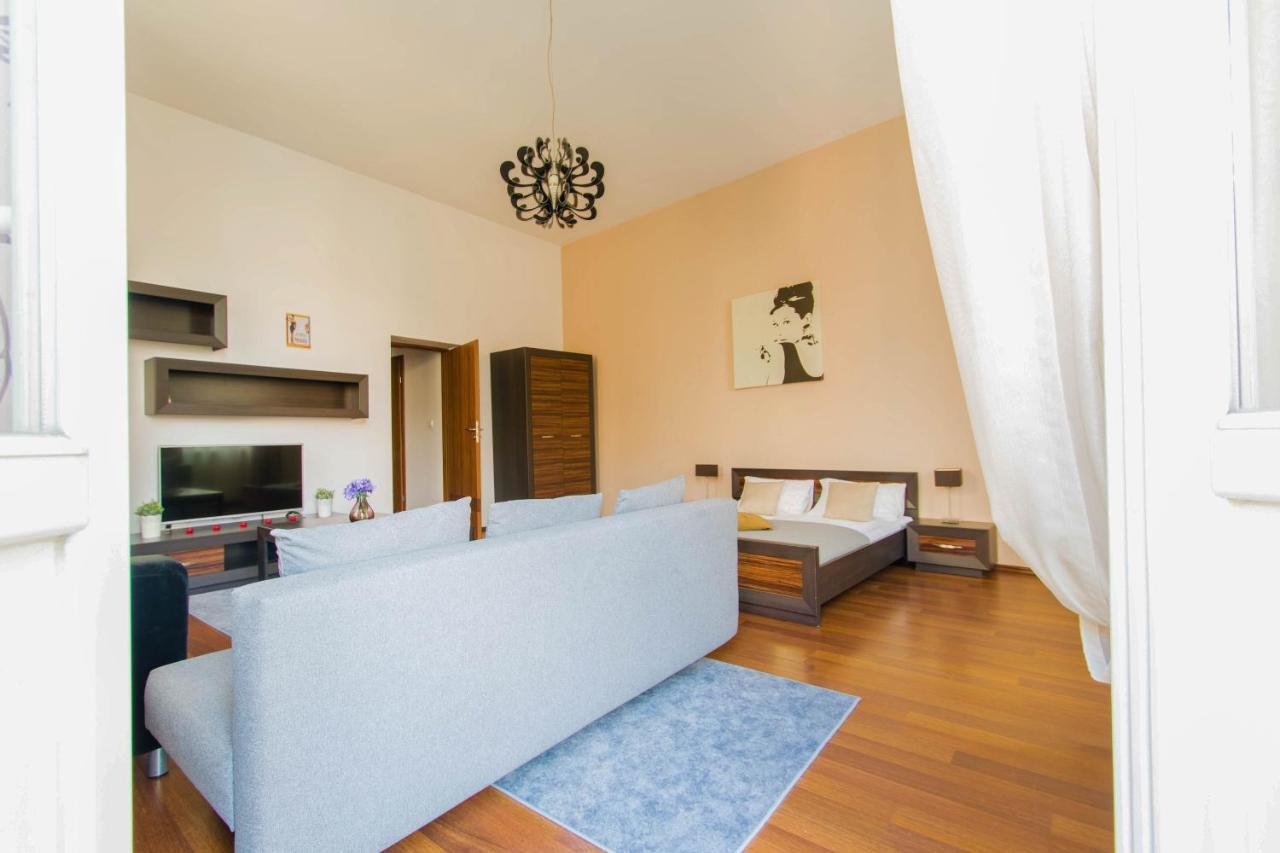 Old Town Apartments Krupnicza คราคูฟ ภายนอก รูปภาพ