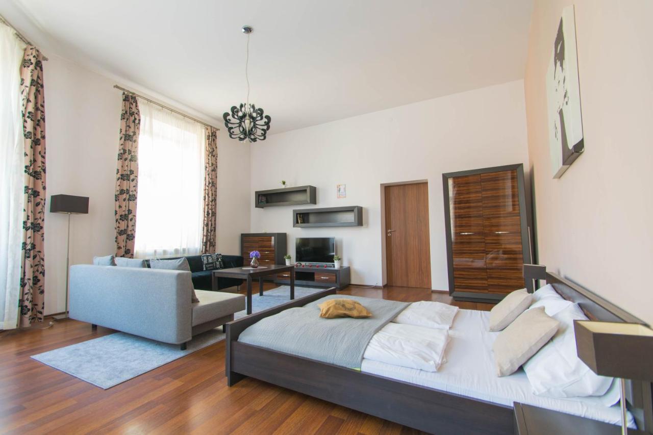Old Town Apartments Krupnicza คราคูฟ ภายนอก รูปภาพ