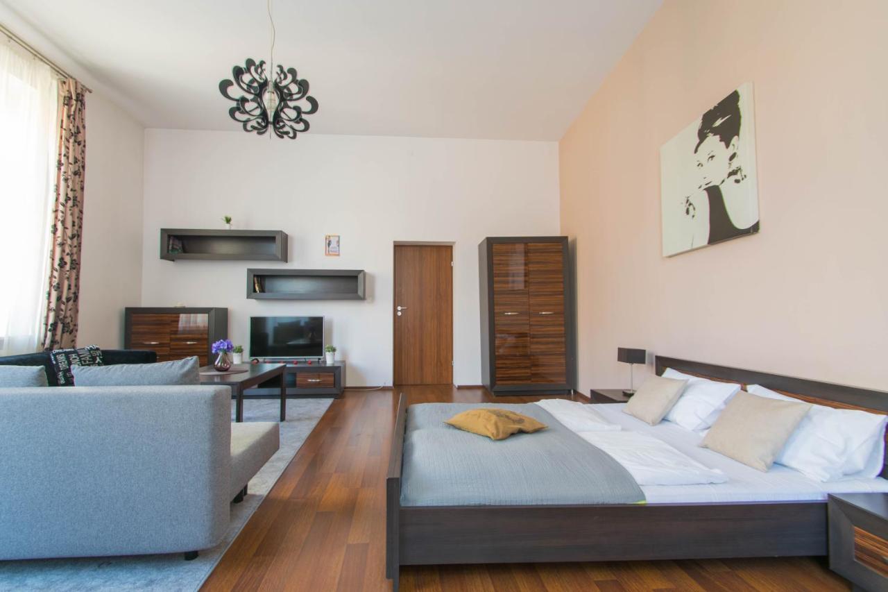 Old Town Apartments Krupnicza คราคูฟ ภายนอก รูปภาพ