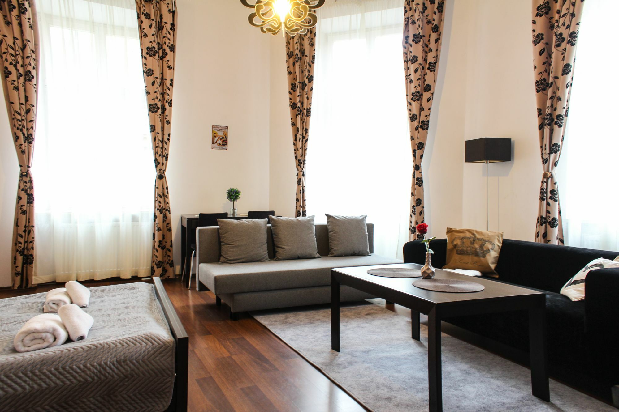 Old Town Apartments Krupnicza คราคูฟ ภายนอก รูปภาพ